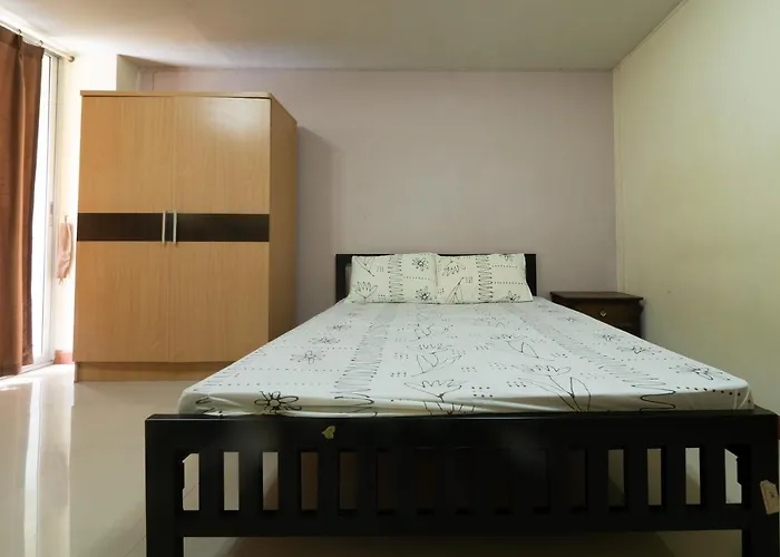 Oyo 1071 Baan Tevej 3* Bangkok